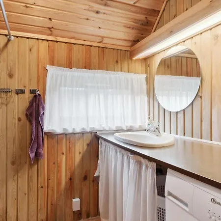 2 Bedroom Amazing In Prázdninový dům Skagen